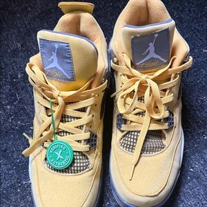 Jordan lightening 4s